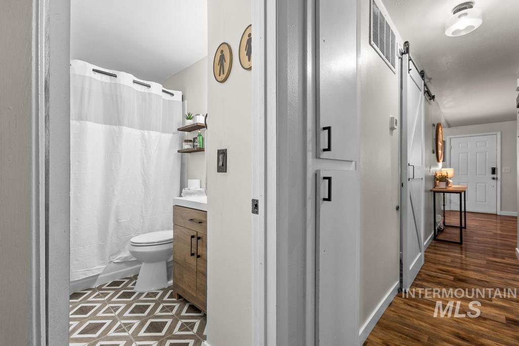 210 E Morris Ct, Kuna, Idaho 83634, 3 Bedrooms, 1 Bathroom, Residential For Sale, Price $344,900,MLS 98976904