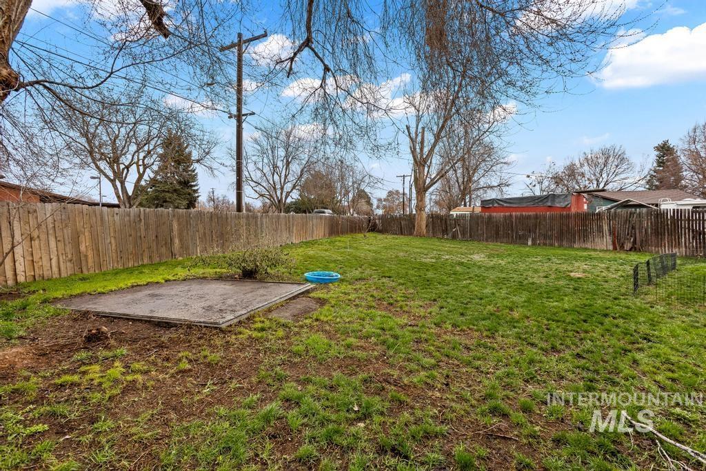 210 E Morris Ct, Kuna, Idaho 83634, 3 Bedrooms, 1 Bathroom, Residential For Sale, Price $344,900,MLS 98976904