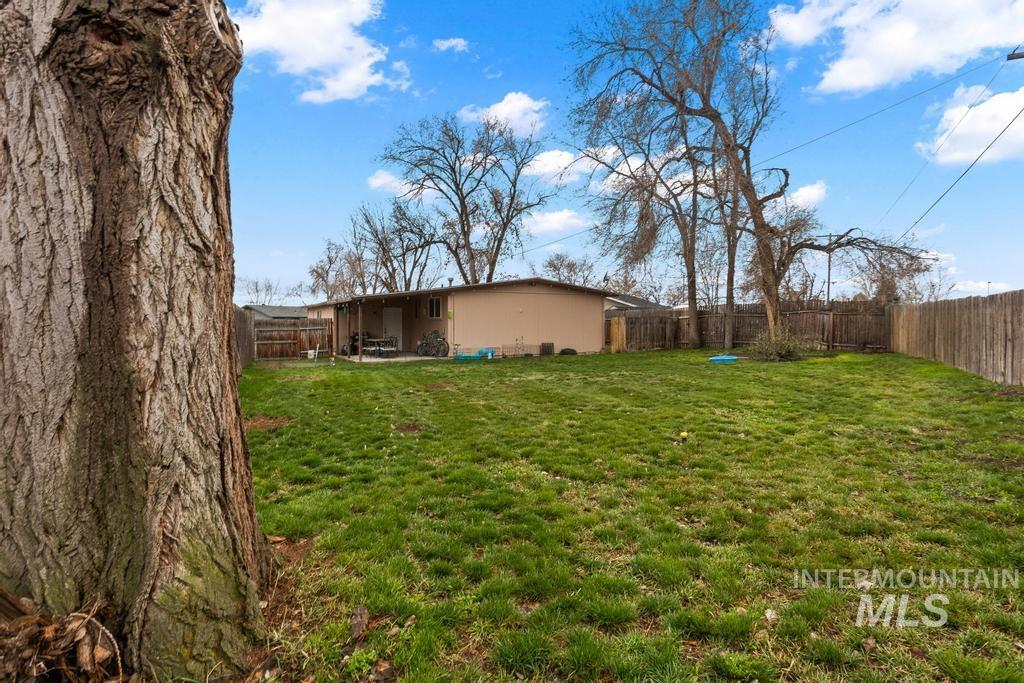 210 E Morris Ct, Kuna, Idaho 83634, 3 Bedrooms, 1 Bathroom, Residential For Sale, Price $344,900,MLS 98976904