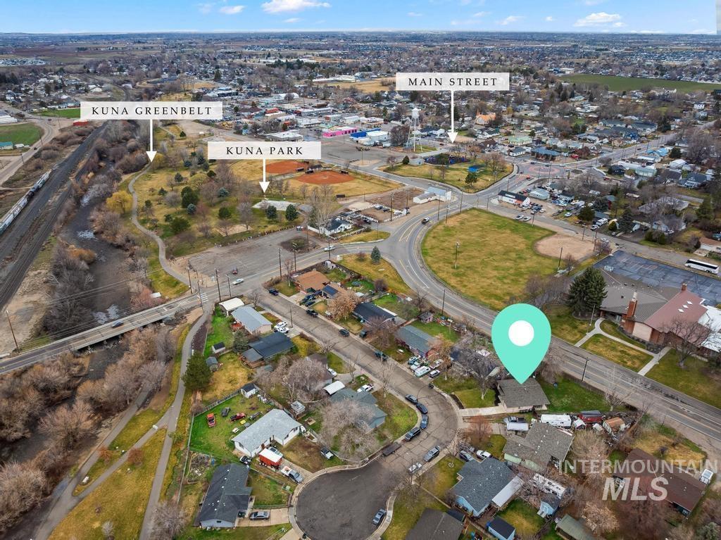 210 E Morris Ct, Kuna, Idaho 83634, 3 Bedrooms, 1 Bathroom, Residential For Sale, Price $344,900,MLS 98976904