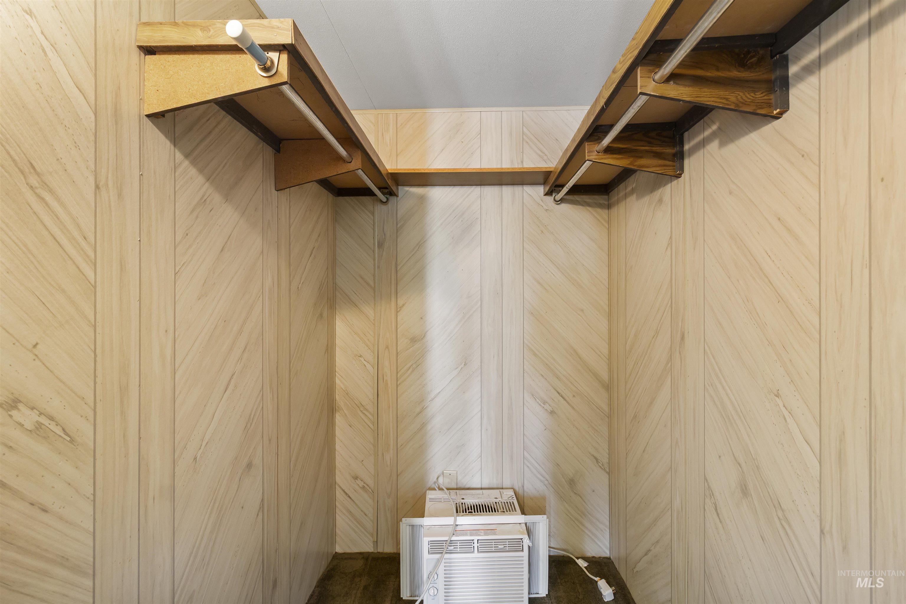 268 Villa Road, Twin Falls, Idaho 83301, 3 Bedrooms, 2 Bathrooms, Residential For Sale, Price $230,000,MLS 98976905