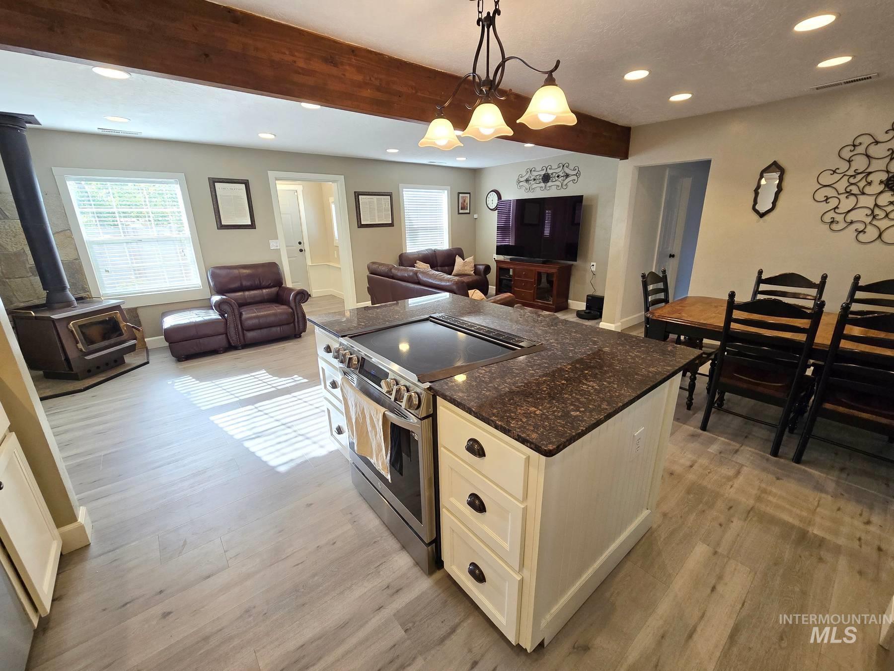 4800 Freemont Rd, New Plymouth, Idaho 83655, 4 Bedrooms, 2.5 Bathrooms, Residential For Sale, Price $779,000,MLS 98976906