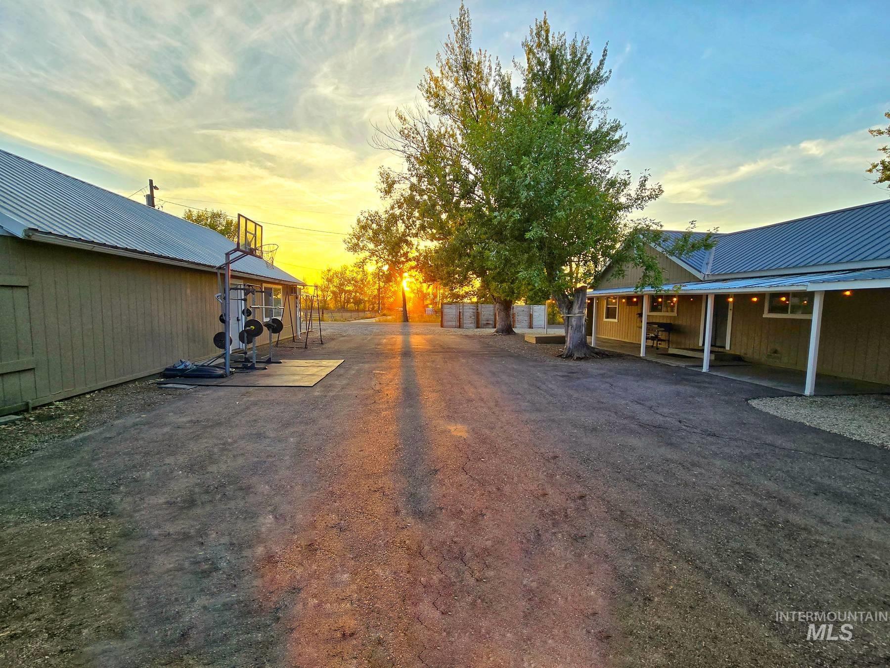 4800 Freemont Rd, New Plymouth, Idaho 83655, 4 Bedrooms, 2.5 Bathrooms, Residential For Sale, Price $779,000,MLS 98976906