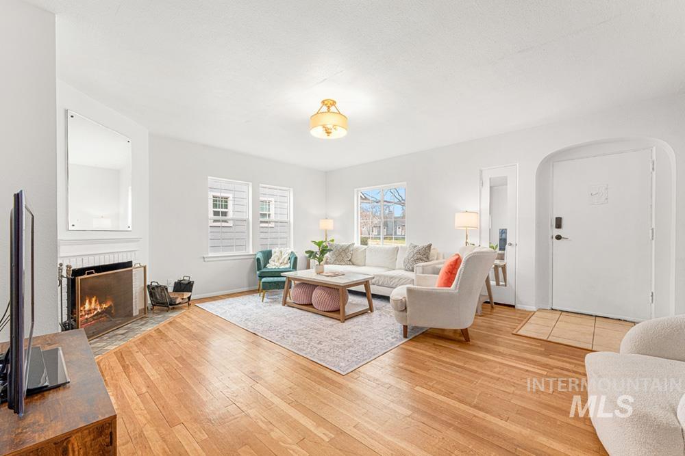 2507 W Regan Ave, Boise, Idaho 83702, 4 Bedrooms, 3.5 Bathrooms, Residential For Sale, Price $675,000,MLS 98976907