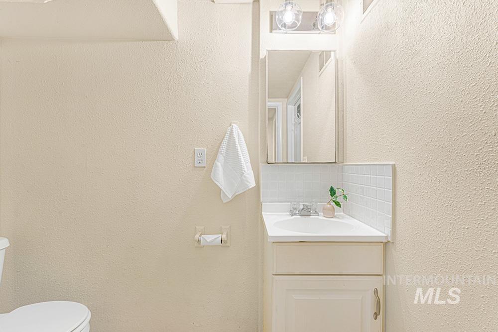 2507 W Regan Ave, Boise, Idaho 83702, 4 Bedrooms, 3.5 Bathrooms, Residential For Sale, Price $675,000,MLS 98976907