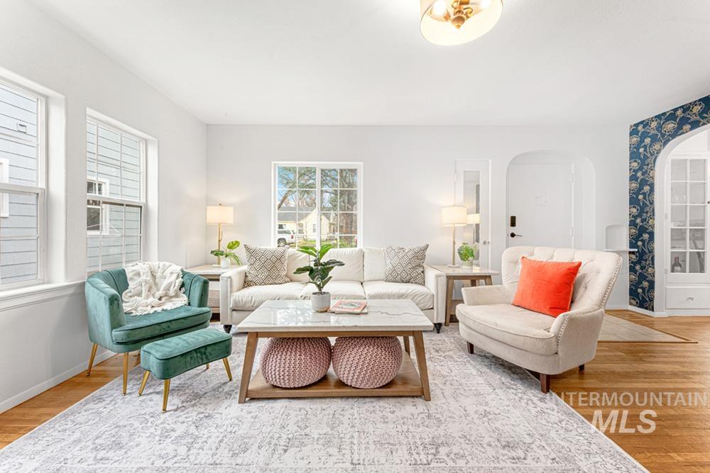 2507 W Regan Ave, Boise, Idaho 83702, 4 Bedrooms, 3.5 Bathrooms, Residential For Sale, Price $675,000,MLS 98976907