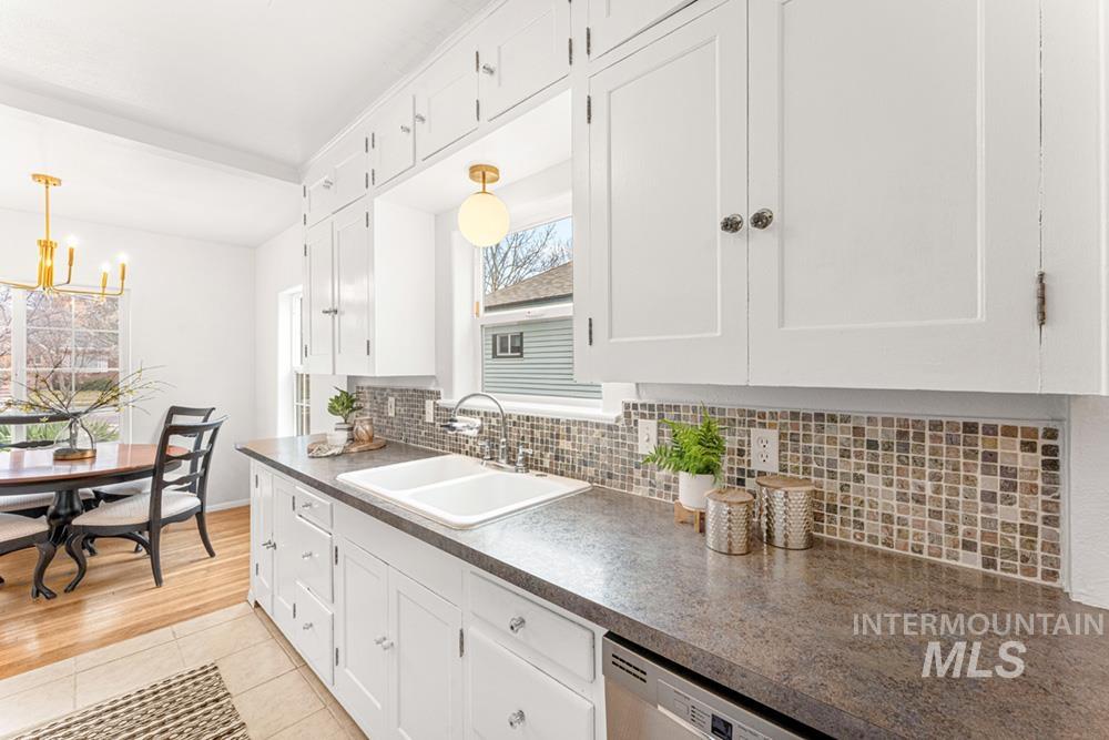 2507 W Regan Ave, Boise, Idaho 83702, 4 Bedrooms, 3.5 Bathrooms, Residential For Sale, Price $675,000,MLS 98976907