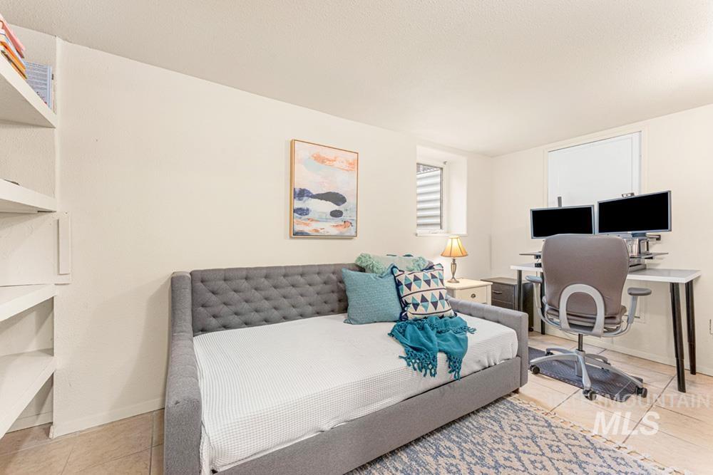 2507 W Regan Ave, Boise, Idaho 83702, 4 Bedrooms, 3.5 Bathrooms, Residential For Sale, Price $675,000,MLS 98976907