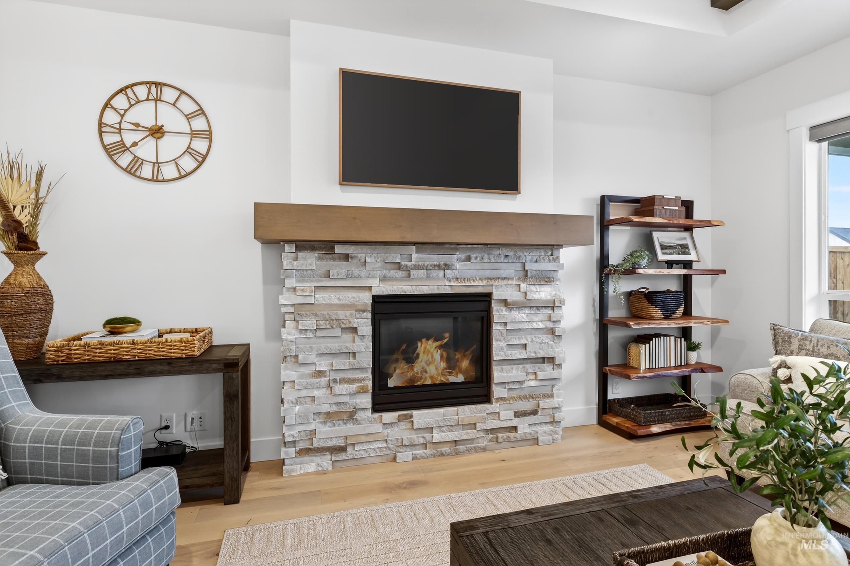 121 S Ziklag Ave, Kuna, Idaho 83634, 3 Bedrooms, 2 Bathrooms, Residential For Sale, Price $545,000,MLS 98976909