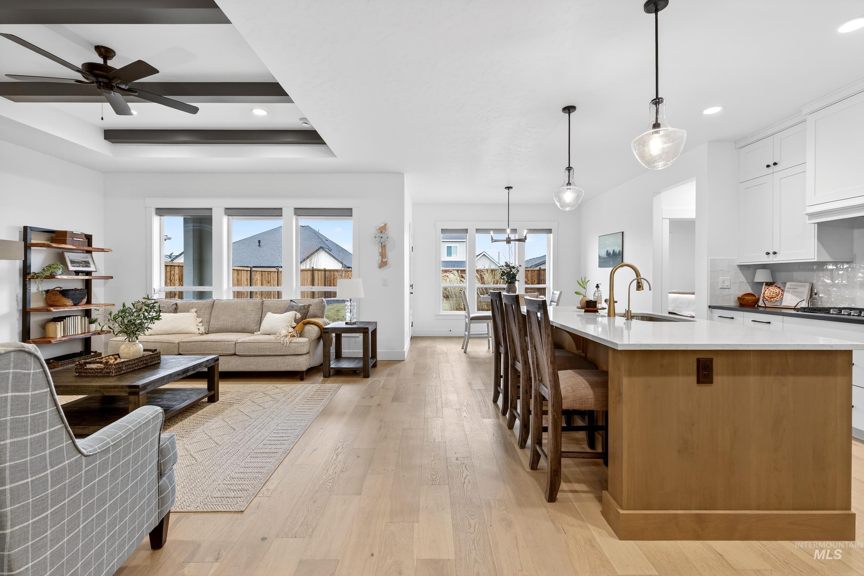 121 S Ziklag Ave, Kuna, Idaho 83634, 3 Bedrooms, 2 Bathrooms, Residential For Sale, Price $545,000,MLS 98976909