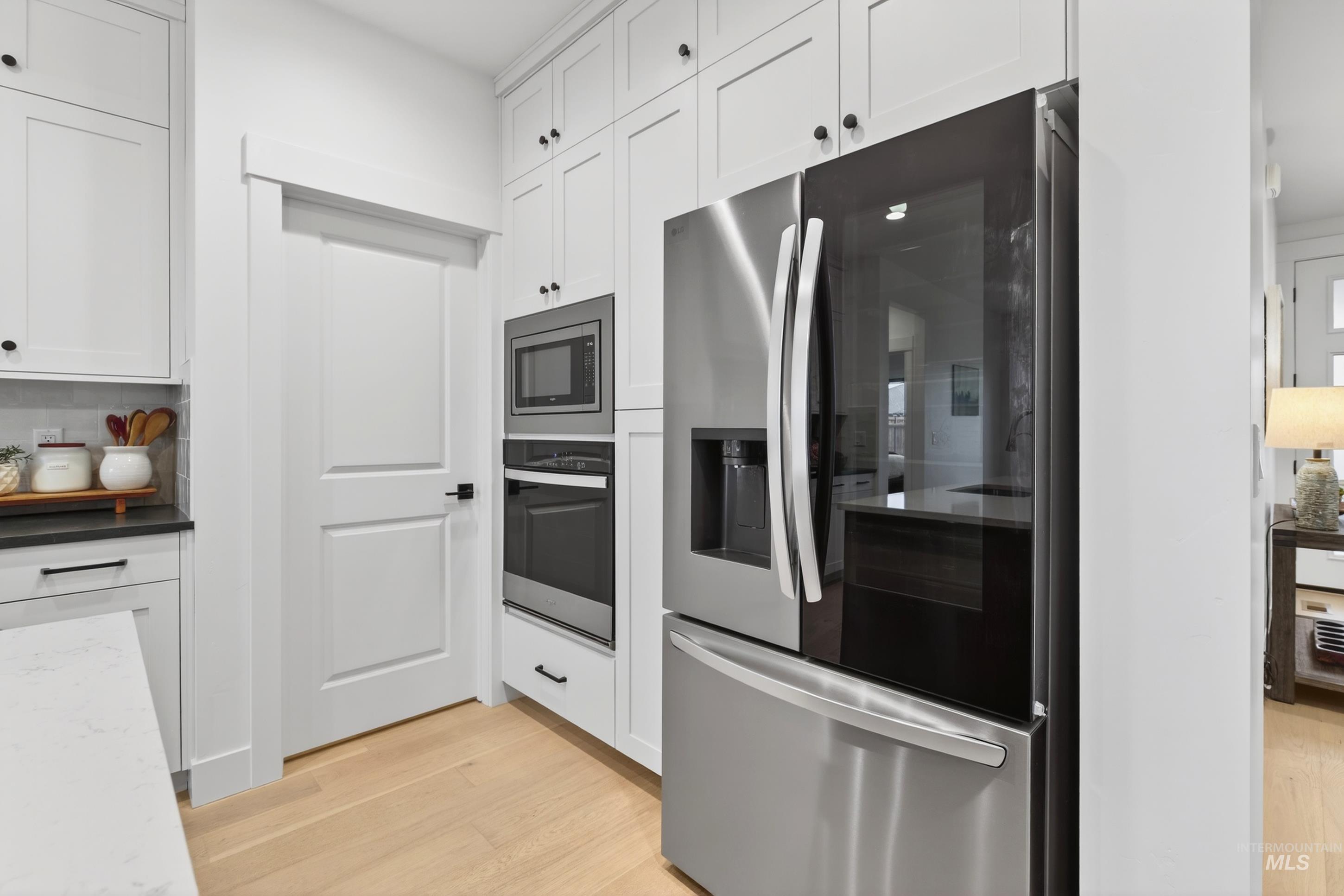 121 S Ziklag Ave, Kuna, Idaho 83634, 3 Bedrooms, 2 Bathrooms, Residential For Sale, Price $545,000,MLS 98976909