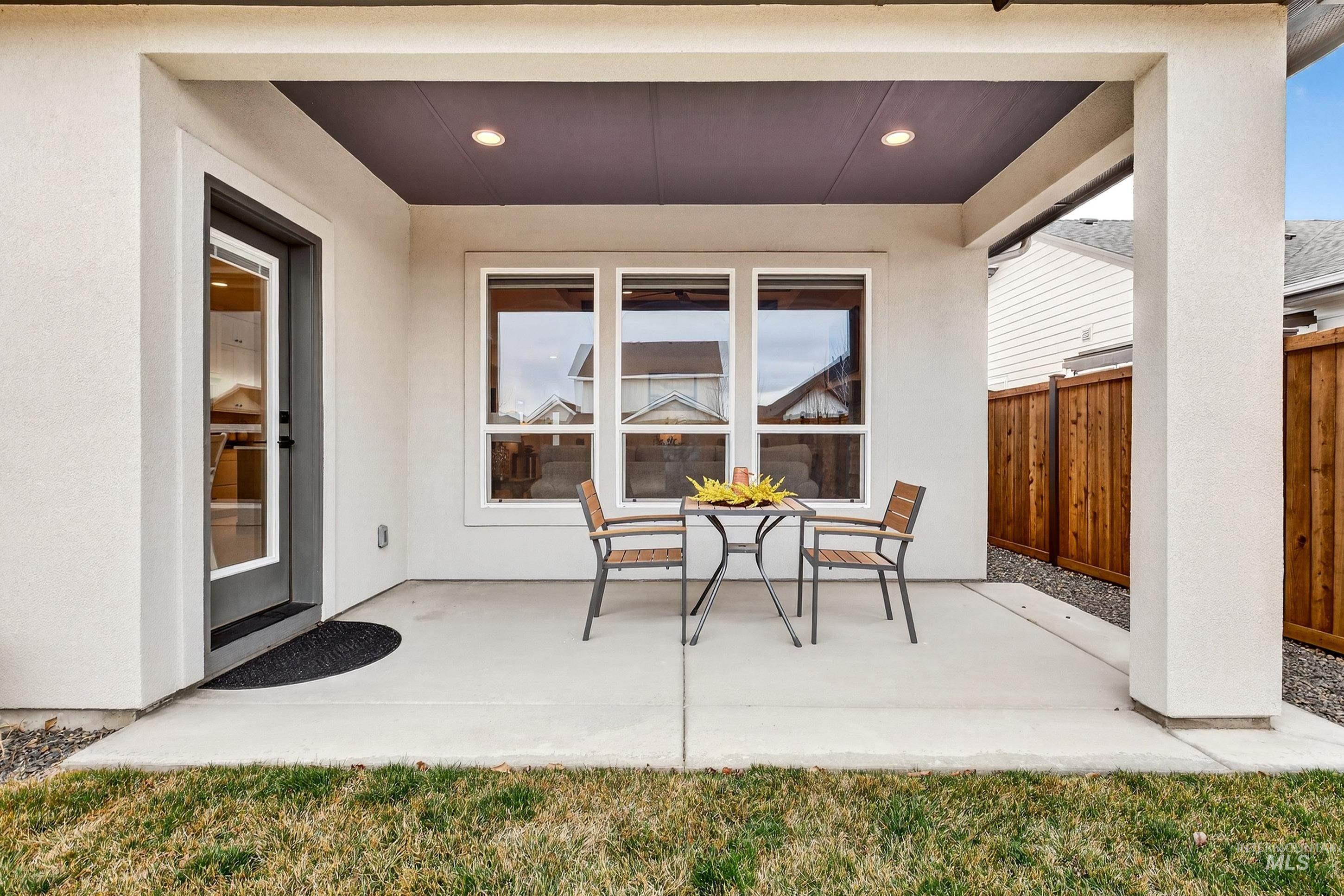 121 S Ziklag Ave, Kuna, Idaho 83634, 3 Bedrooms, 2 Bathrooms, Residential For Sale, Price $545,000,MLS 98976909