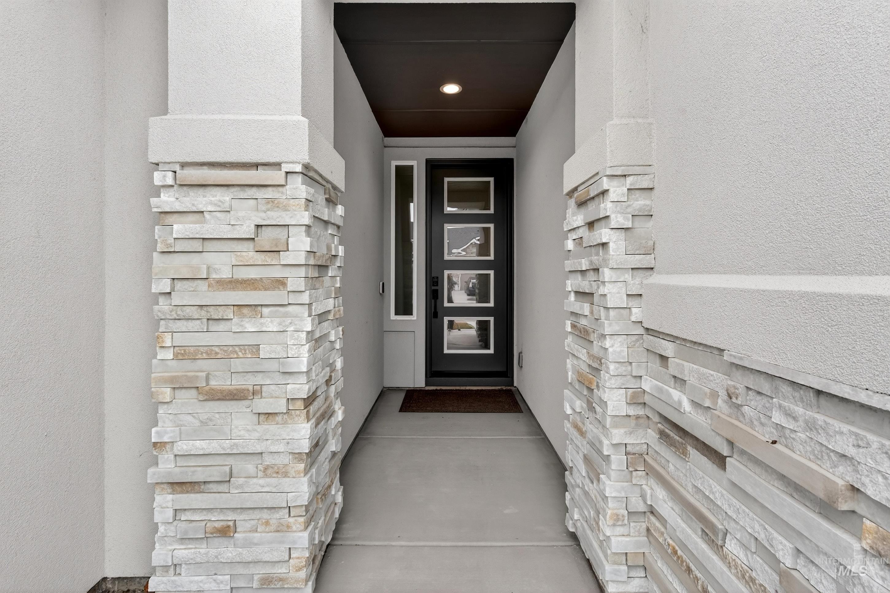 121 S Ziklag Ave, Kuna, Idaho 83634, 3 Bedrooms, 2 Bathrooms, Residential For Sale, Price $545,000,MLS 98976909