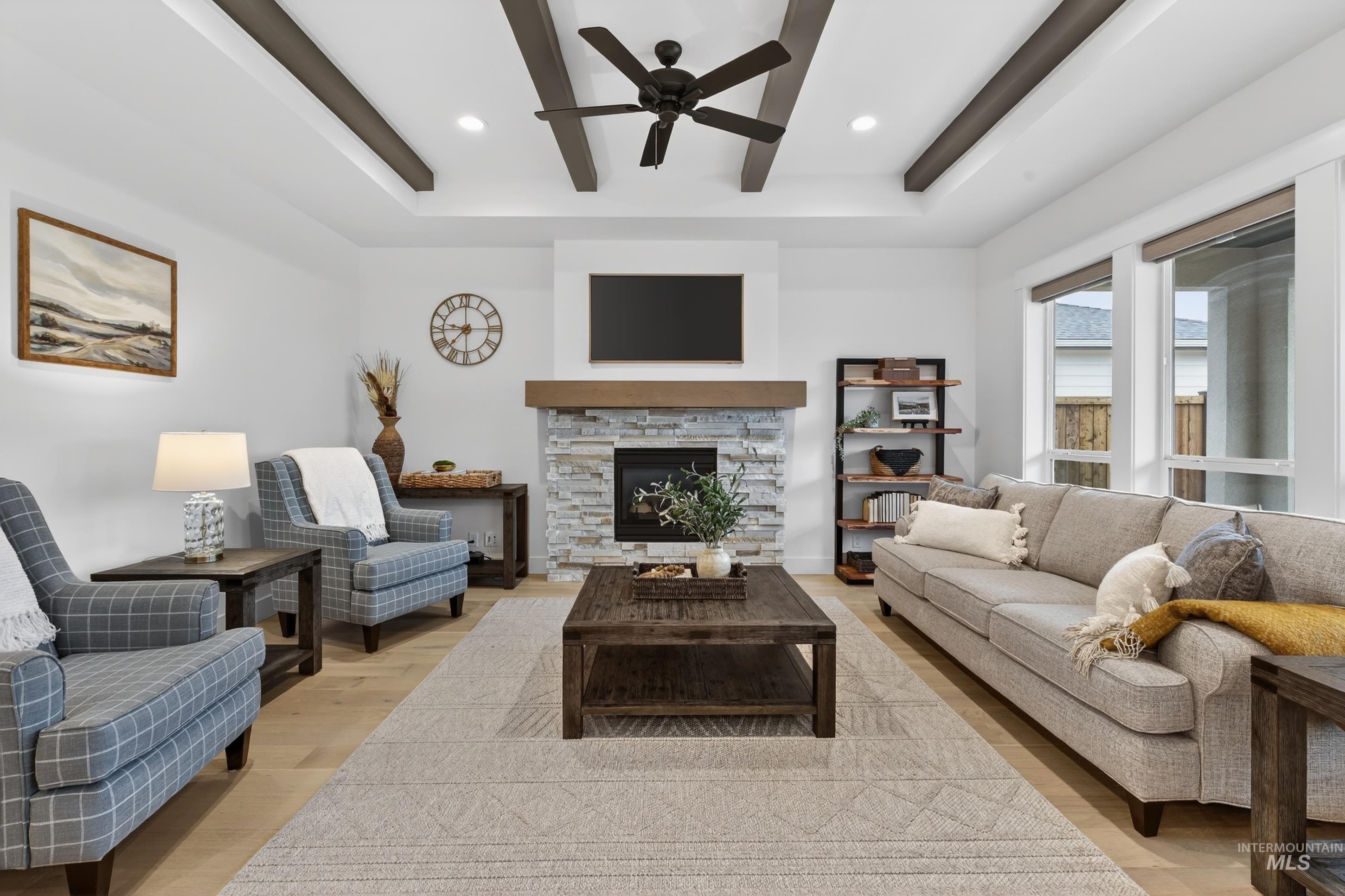 121 S Ziklag Ave, Kuna, Idaho 83634, 3 Bedrooms, 2 Bathrooms, Residential For Sale, Price $545,000,MLS 98976909