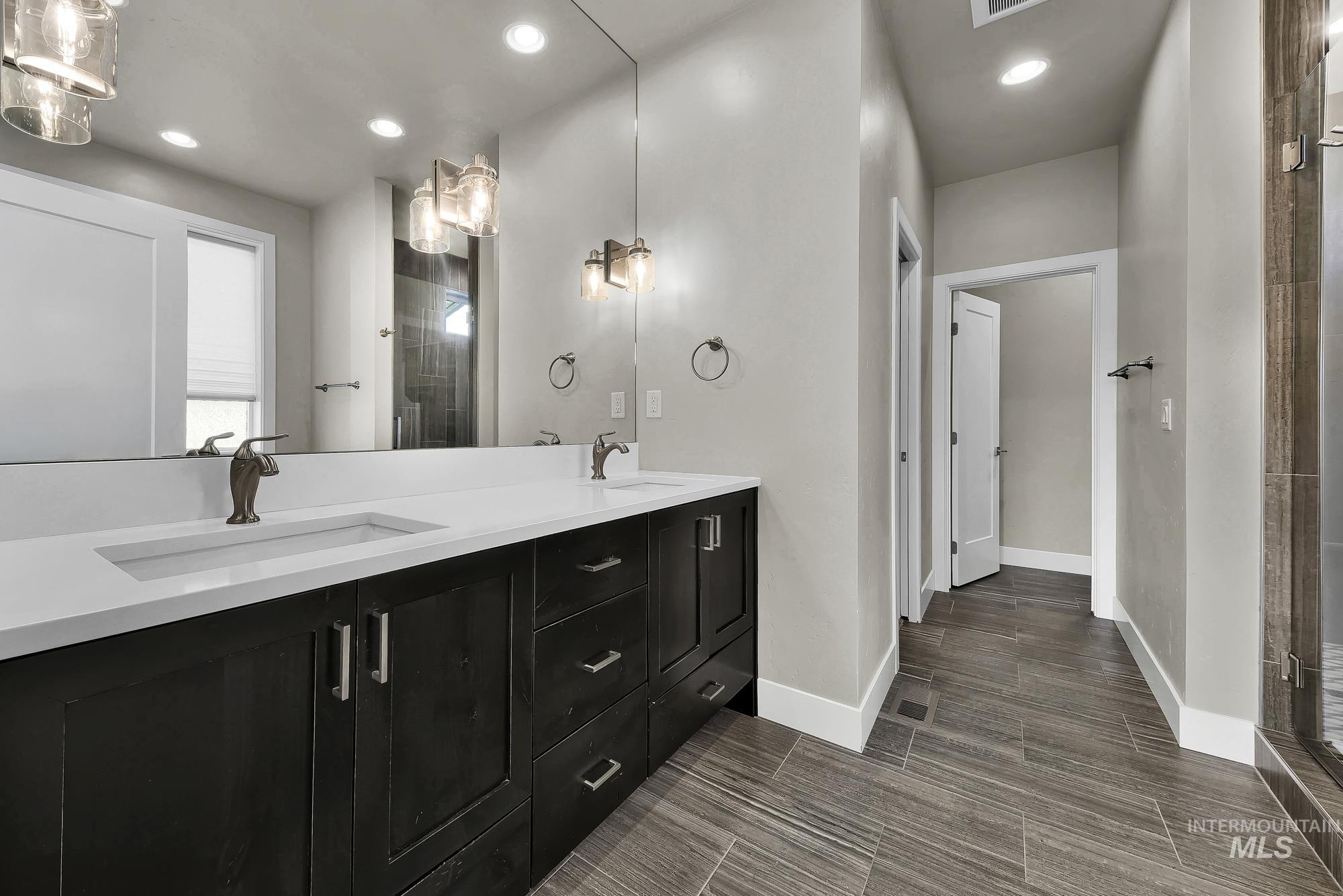 1001 E Andes Drive, Kuna, Idaho 83634, 3 Bedrooms, 2 Bathrooms, Residential For Sale, Price $599,999,MLS 98976910