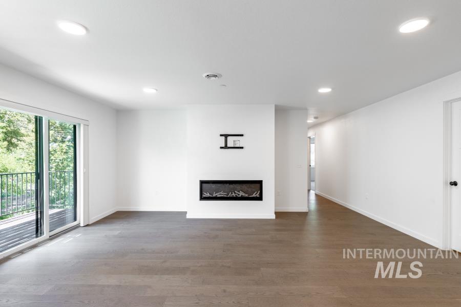 115 N Almon #104, Moscow, Idaho 83843, 3 Bedrooms, 2 Bathrooms, Residential For Sale, Price $465,000,MLS 98976911