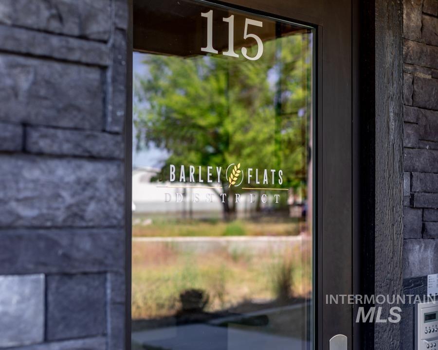 115 N Almon #104, Moscow, Idaho 83843, 3 Bedrooms, 2 Bathrooms, Residential For Sale, Price $465,000,MLS 98976911