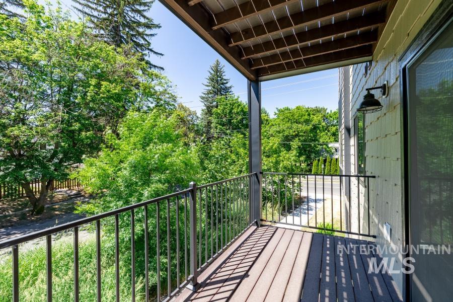 115 N Almon #104, Moscow, Idaho 83843, 3 Bedrooms, 2 Bathrooms, Residential For Sale, Price $465,000,MLS 98976911