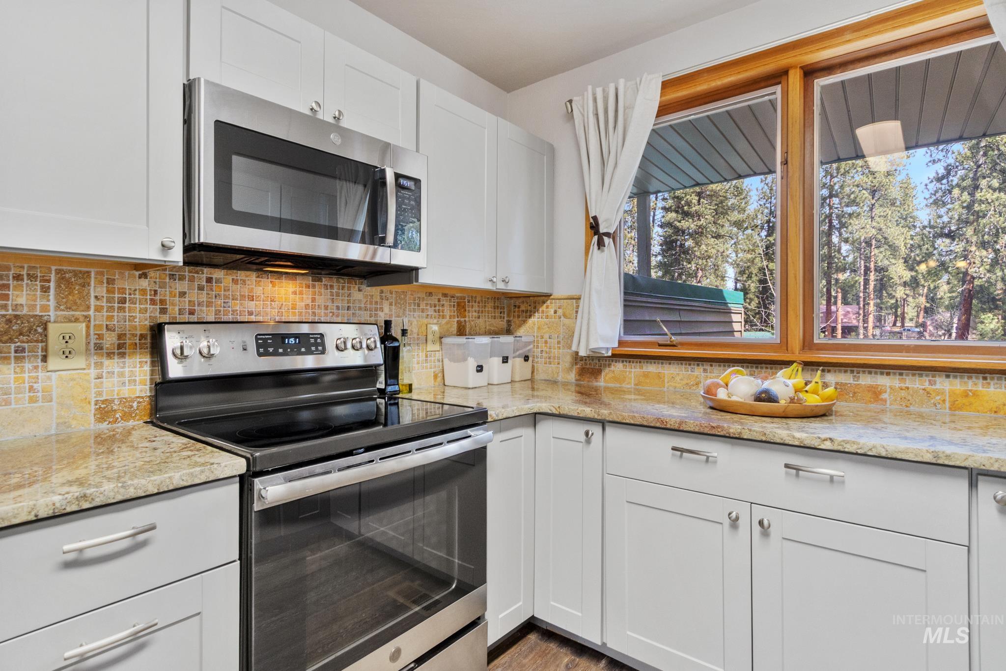 7 Elderberry Circle, Idaho City, Idaho 83631, 3 Bedrooms, 2 Bathrooms, Residential For Sale, Price $529,000,MLS 98976912