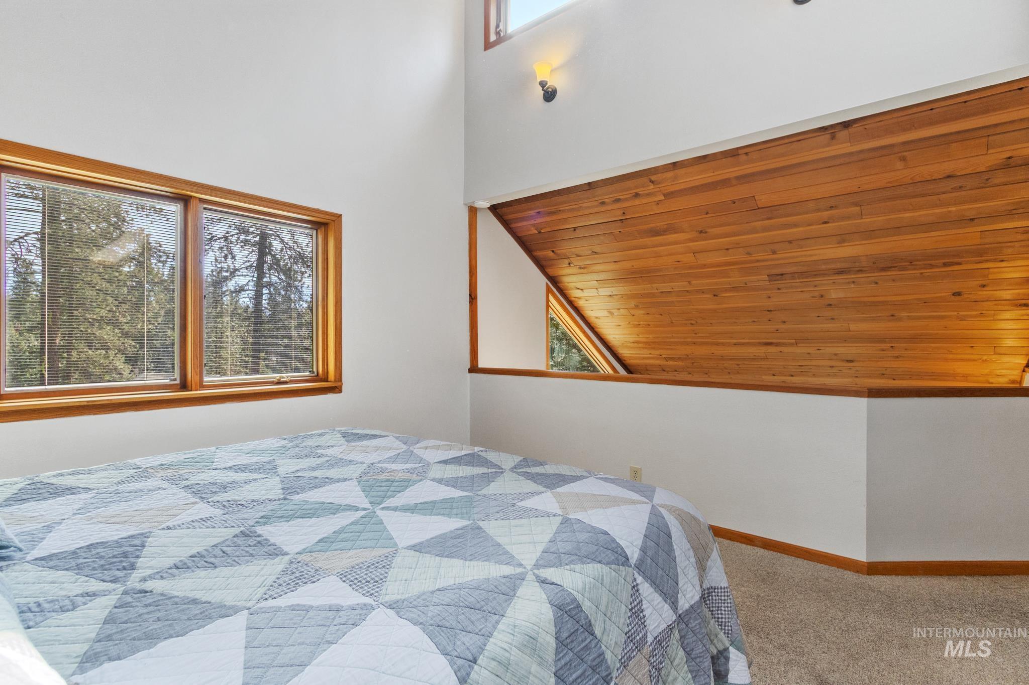 7 Elderberry Circle, Idaho City, Idaho 83631, 3 Bedrooms, 2 Bathrooms, Residential For Sale, Price $529,000,MLS 98976912