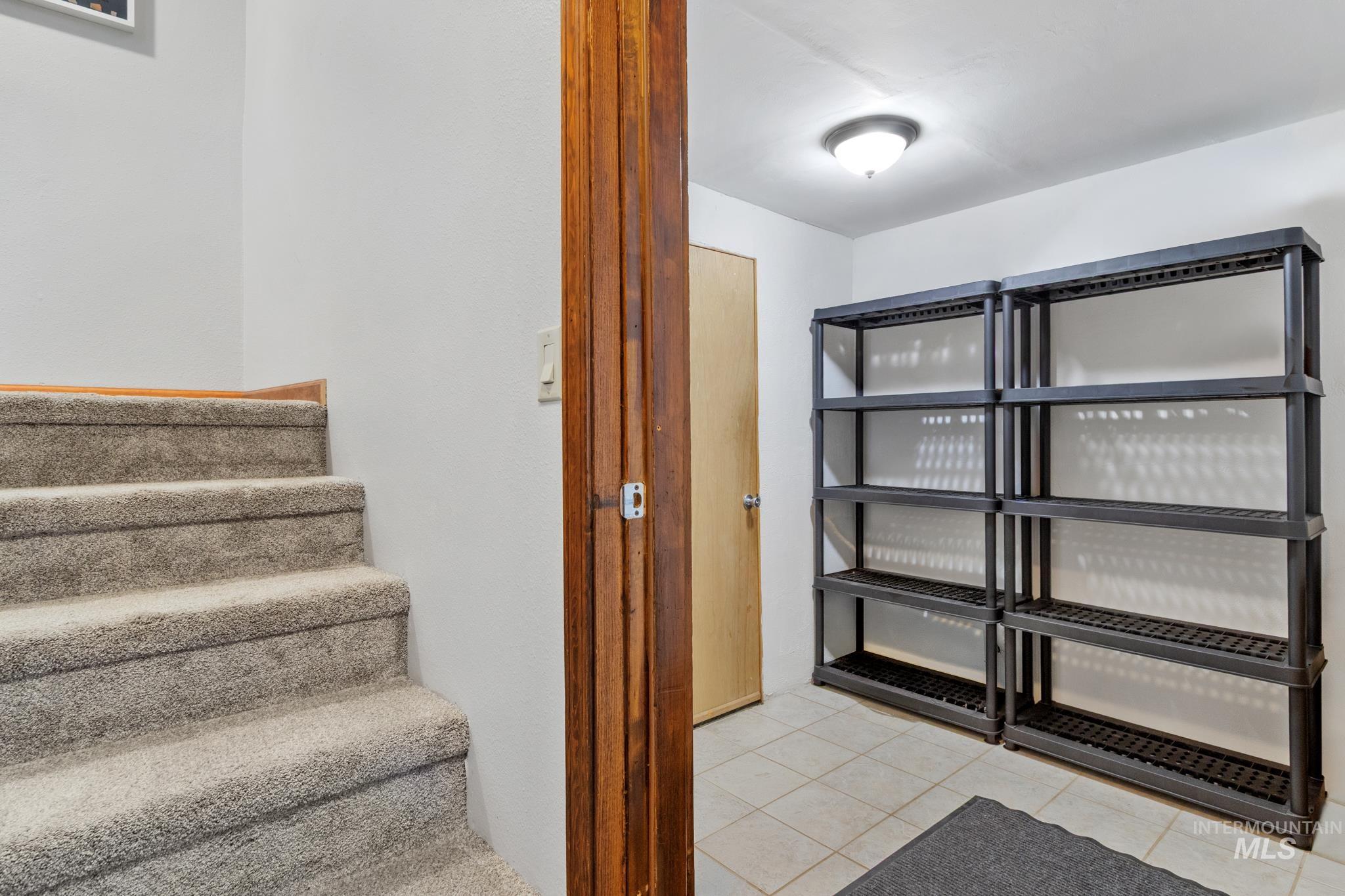 7 Elderberry Circle, Idaho City, Idaho 83631, 3 Bedrooms, 2 Bathrooms, Residential For Sale, Price $529,000,MLS 98976912