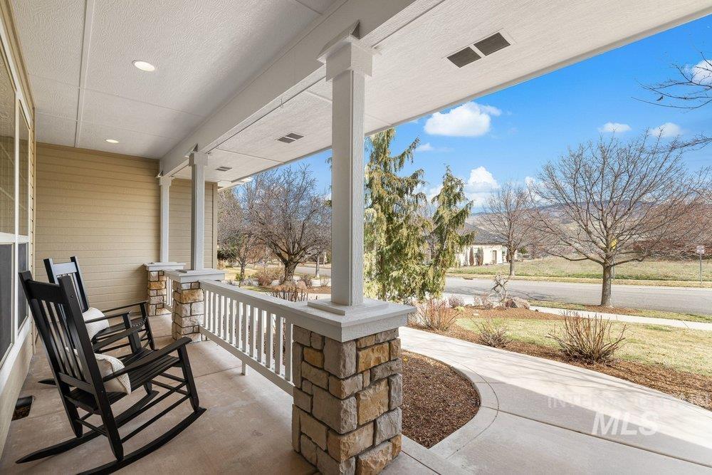 12803 N Schicks Ridge Road, Boise, Idaho 83714, 3 Bedrooms, 2.5 Bathrooms, Residential For Sale, Price $925,000, 98976915