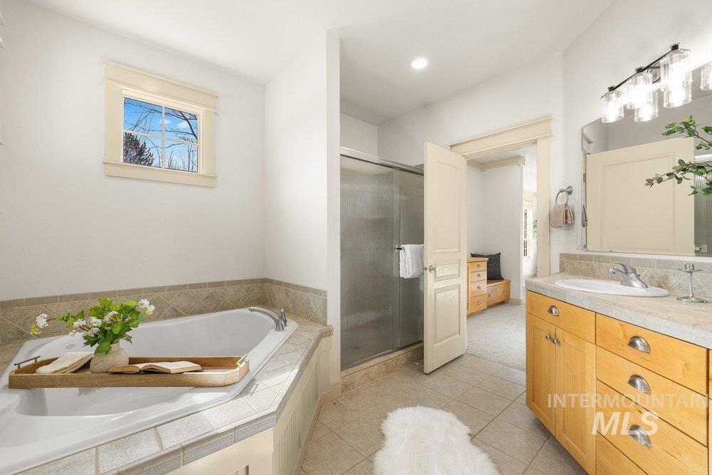 12803 N Schicks Ridge Road, Boise, Idaho 83714, 3 Bedrooms, 2.5 Bathrooms, Residential For Sale, Price $925,000, 98976915