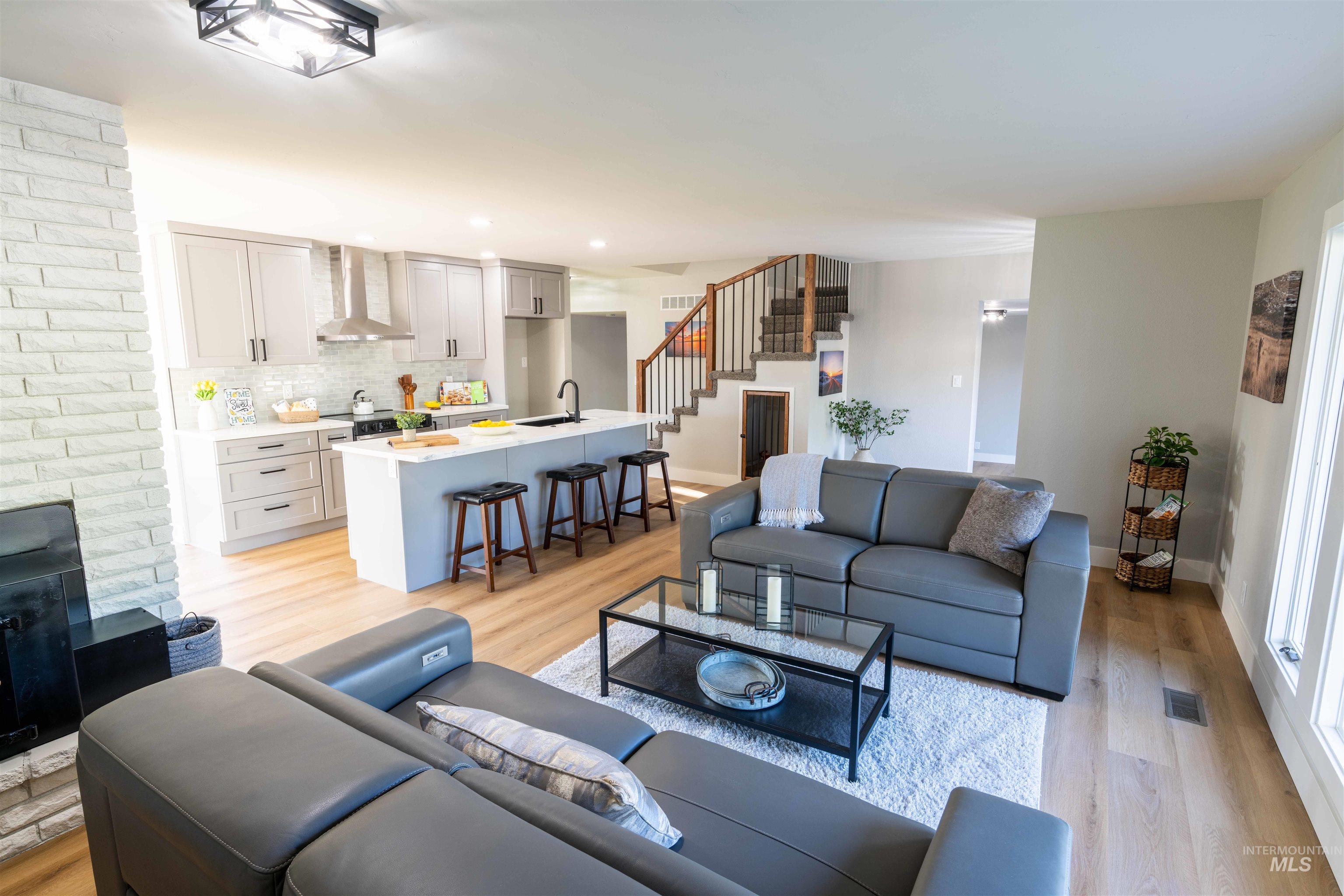 16103 S Kimball, Caldwell, Idaho 83607, 5 Bedrooms, 2.5 Bathrooms, Residential For Sale, Price $624,500,MLS 98976916