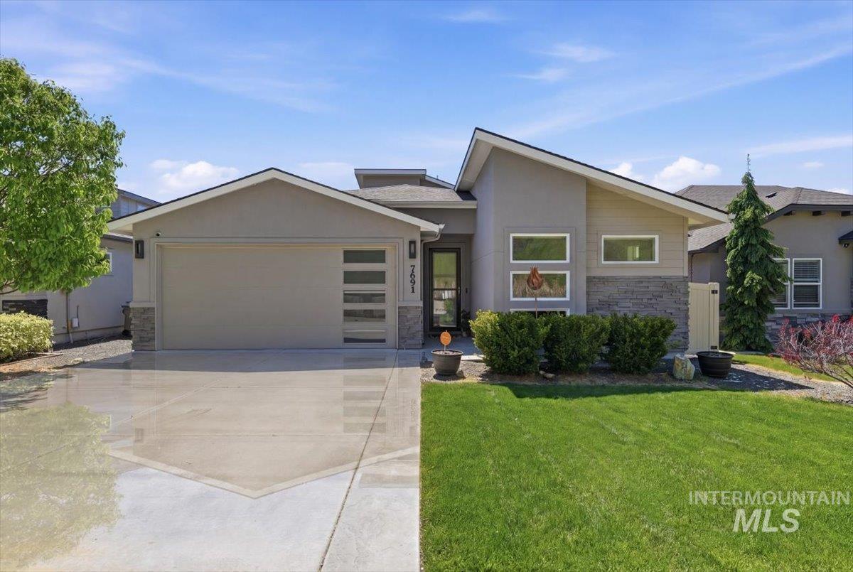 7691 W Hill Rd, Boise, Idaho 83714, 3 Bedrooms, 3 Bathrooms, Residential For Sale, Price $739,990, 98976918