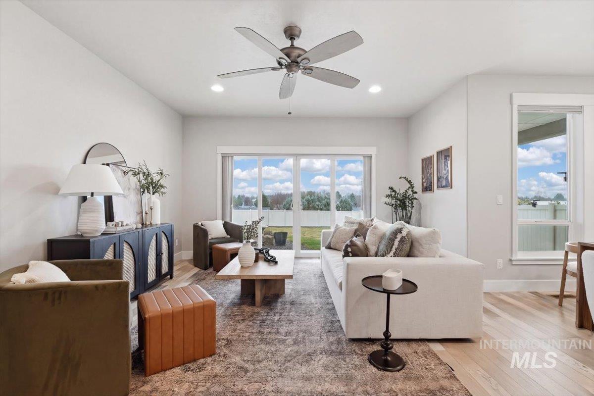 7691 W Hill Rd, Boise, Idaho 83714, 3 Bedrooms, 3 Bathrooms, Residential For Sale, Price $750,000,MLS 98976918