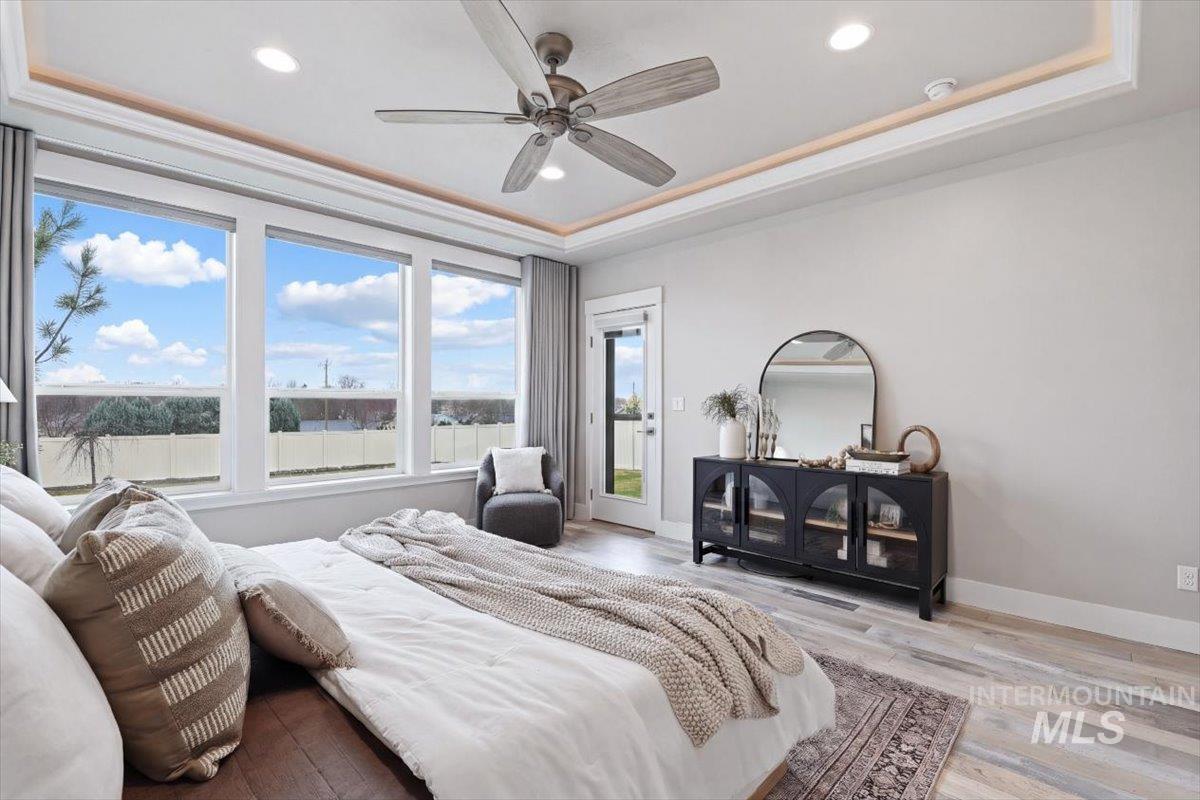 7691 W Hill Rd, Boise, Idaho 83714, 3 Bedrooms, 3 Bathrooms, Residential For Sale, Price $750,000,MLS 98976918