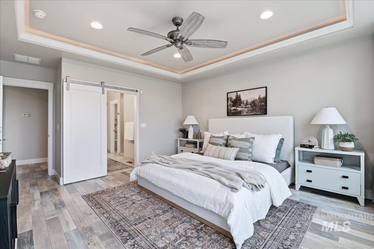 7691 W Hill Rd, Boise, Idaho 83714, 3 Bedrooms, 3 Bathrooms, Residential For Sale, Price $750,000,MLS 98976918