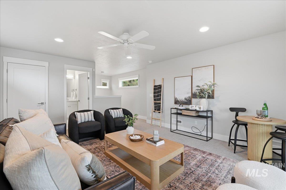 7691 W Hill Rd, Boise, Idaho 83714, 3 Bedrooms, 3 Bathrooms, Residential For Sale, Price $750,000,MLS 98976918