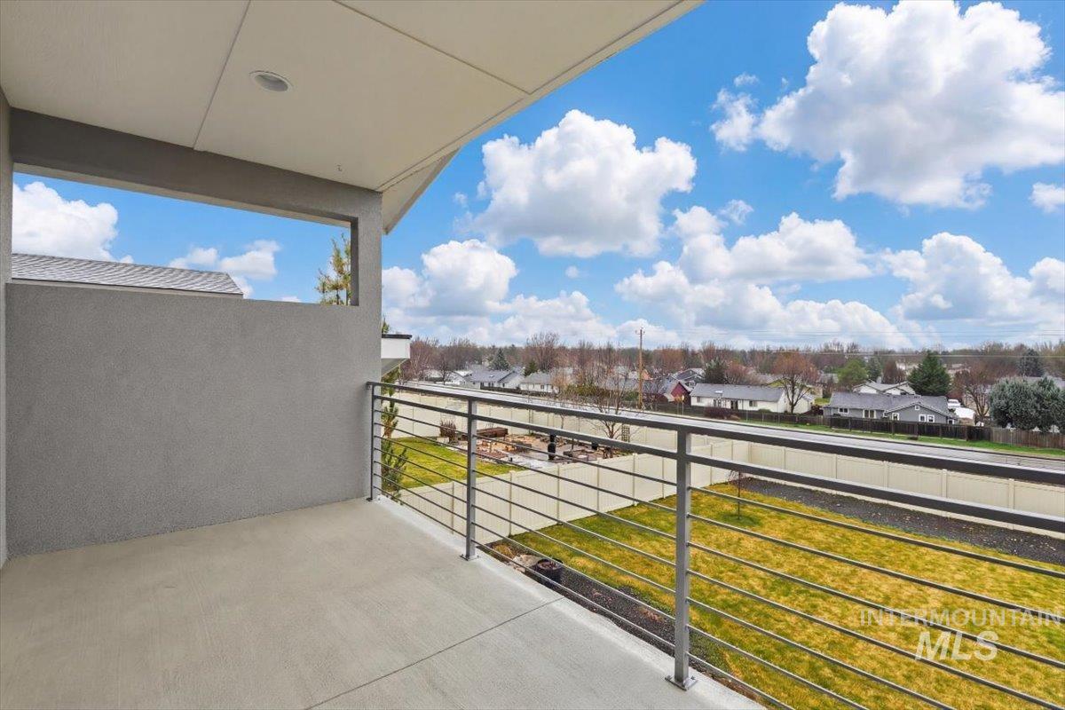 7691 W Hill Rd, Boise, Idaho 83714, 3 Bedrooms, 3 Bathrooms, Residential For Sale, Price $739,990, 98976918