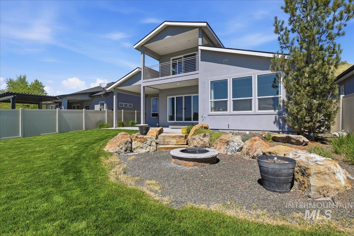 7691 W Hill Rd, Boise, Idaho 83714, 3 Bedrooms, 3 Bathrooms, Residential For Sale, Price $739,990, 98976918