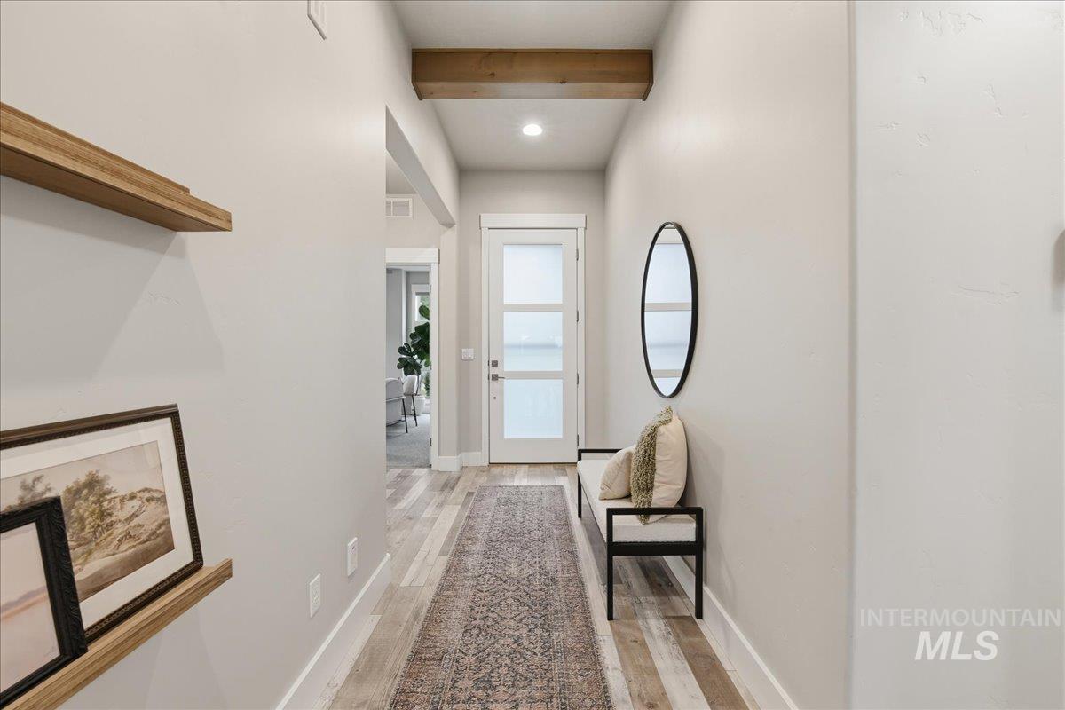 7691 W Hill Rd, Boise, Idaho 83714, 3 Bedrooms, 3 Bathrooms, Residential For Sale, Price $750,000,MLS 98976918