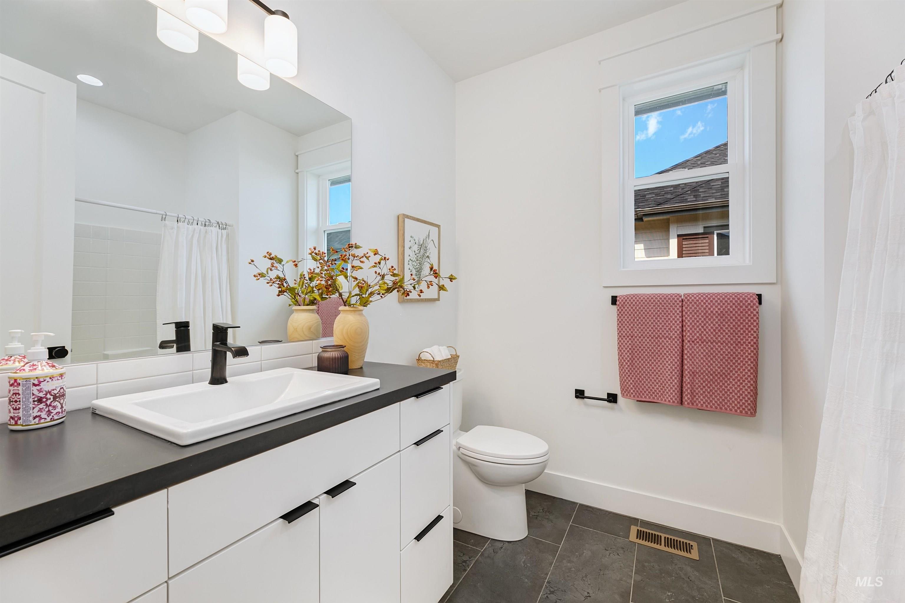 6299 Chateau Ct, Star, Idaho 83669, 3 Bedrooms, 2.5 Bathrooms, Residential For Sale, Price $739,900,MLS 98976921