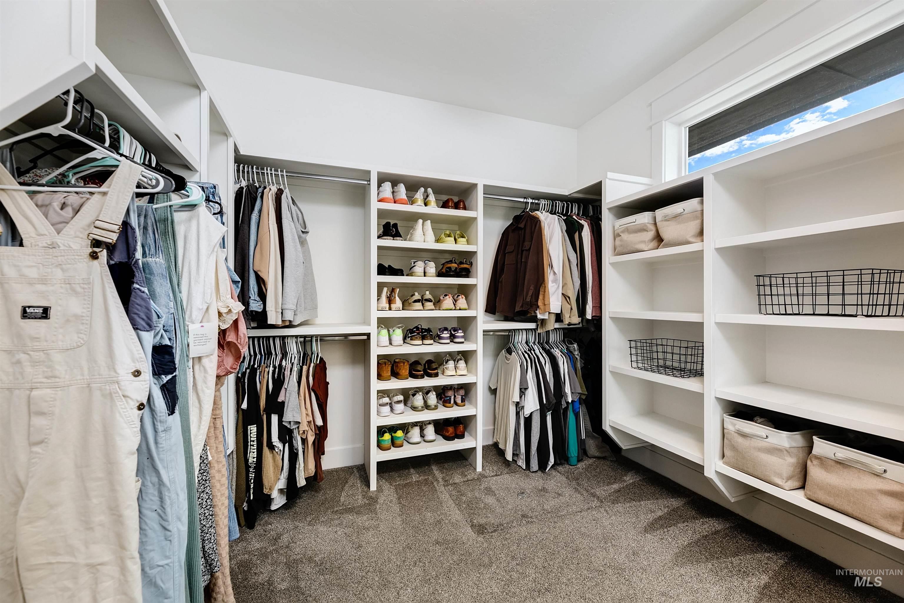 6299 Chateau Ct, Star, Idaho 83669, 3 Bedrooms, 2.5 Bathrooms, Residential For Sale, Price $739,900,MLS 98976921