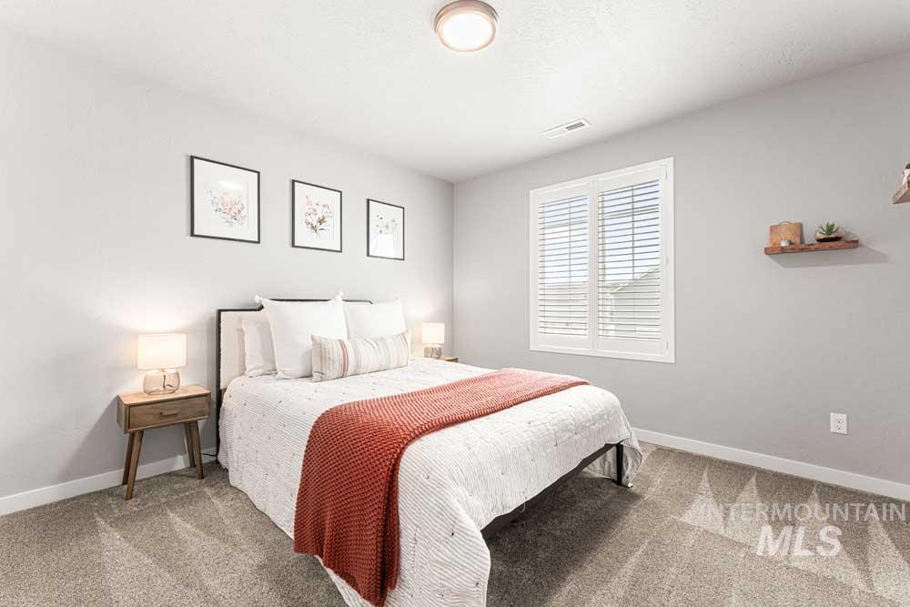 164 N Caracaras Way, Eagle, Idaho 83616, 4 Bedrooms, 2.5 Bathrooms, Residential For Sale, Price $589,990,MLS 98976923