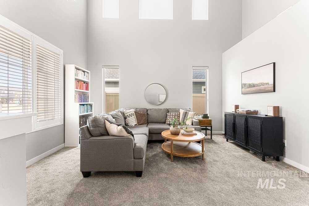 164 N Caracaras Way, Eagle, Idaho 83616, 4 Bedrooms, 2.5 Bathrooms, Residential For Sale, Price $589,990,MLS 98976923