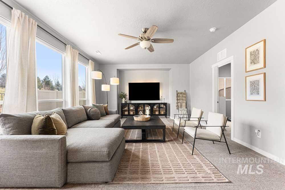 164 N Caracaras Way, Eagle, Idaho 83616, 4 Bedrooms, 2.5 Bathrooms, Residential For Sale, Price $589,990,MLS 98976923