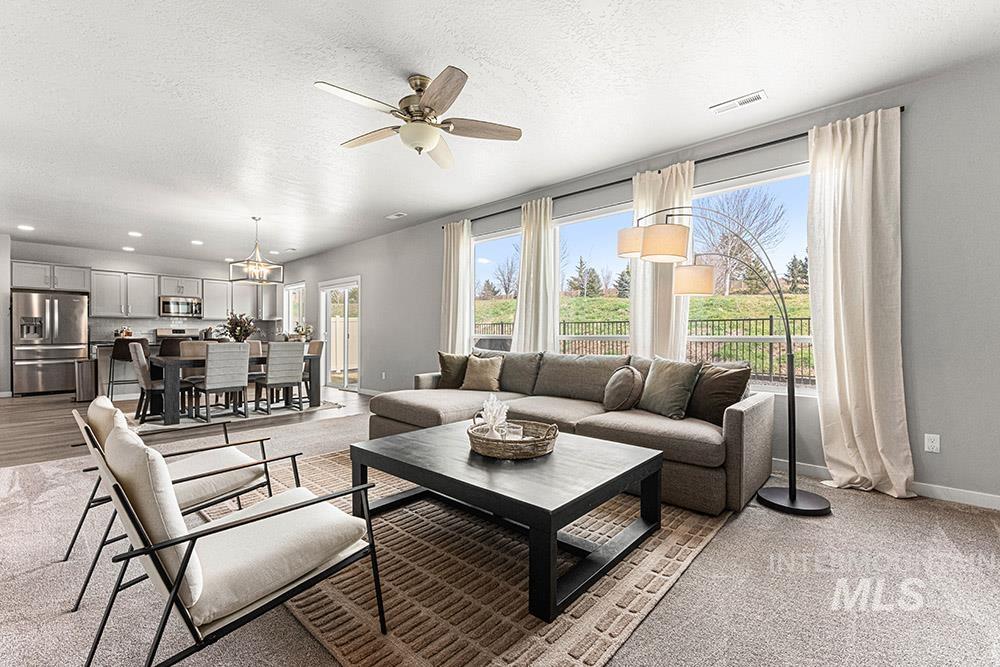 164 N Caracaras Way, Eagle, Idaho 83616, 4 Bedrooms, 2.5 Bathrooms, Residential For Sale, Price $589,990,MLS 98976923