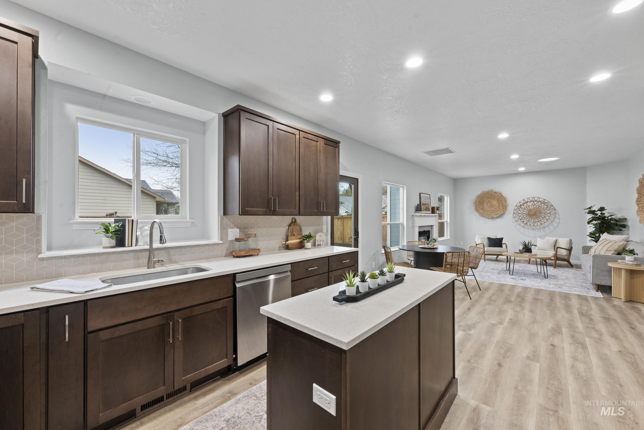 2257 W Pebblestone St, Meridian, Idaho 83646-8229, 4 Bedrooms, 3 Bathrooms, Residential For Sale, Price $605,700,MLS 98976924