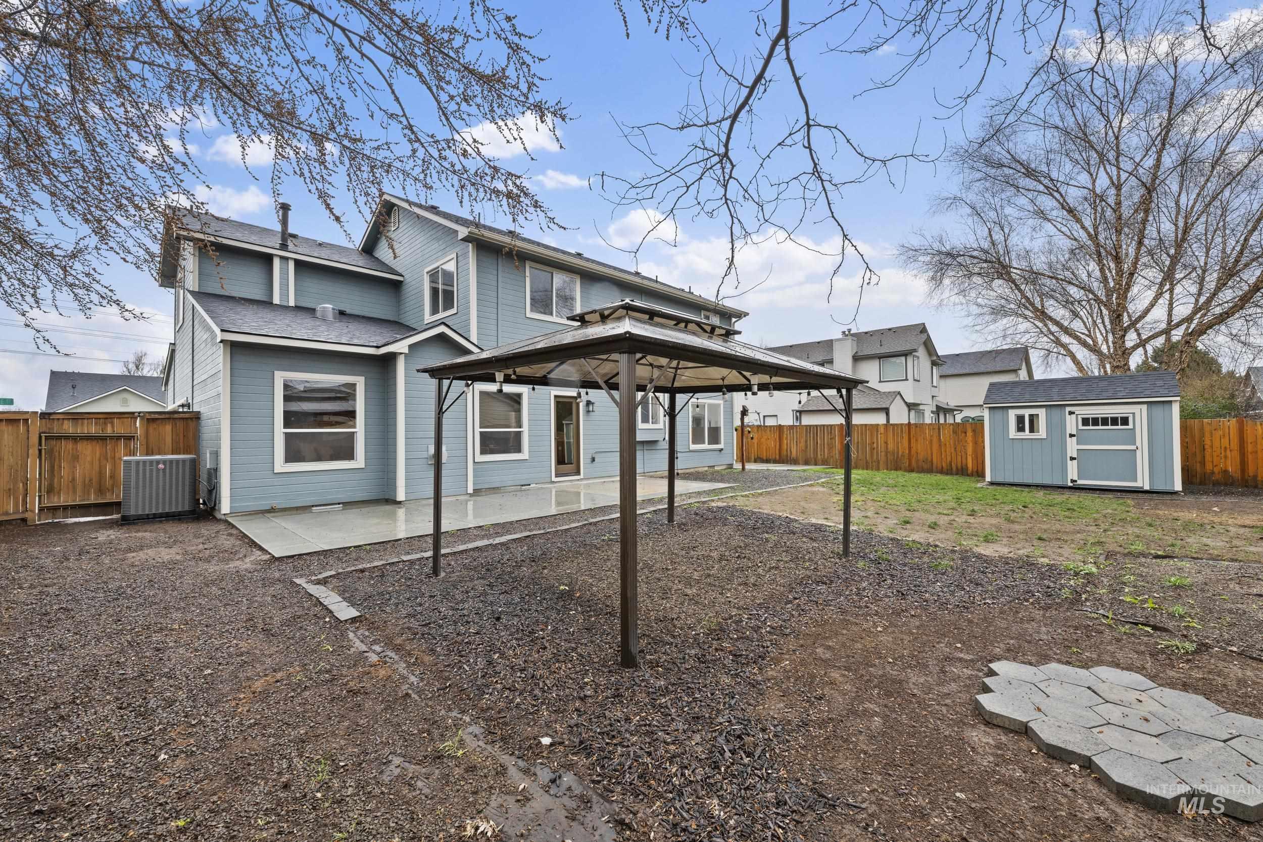 2257 W Pebblestone St, Meridian, Idaho 83646-8229, 4 Bedrooms, 3 Bathrooms, Residential For Sale, Price $605,700,MLS 98976924