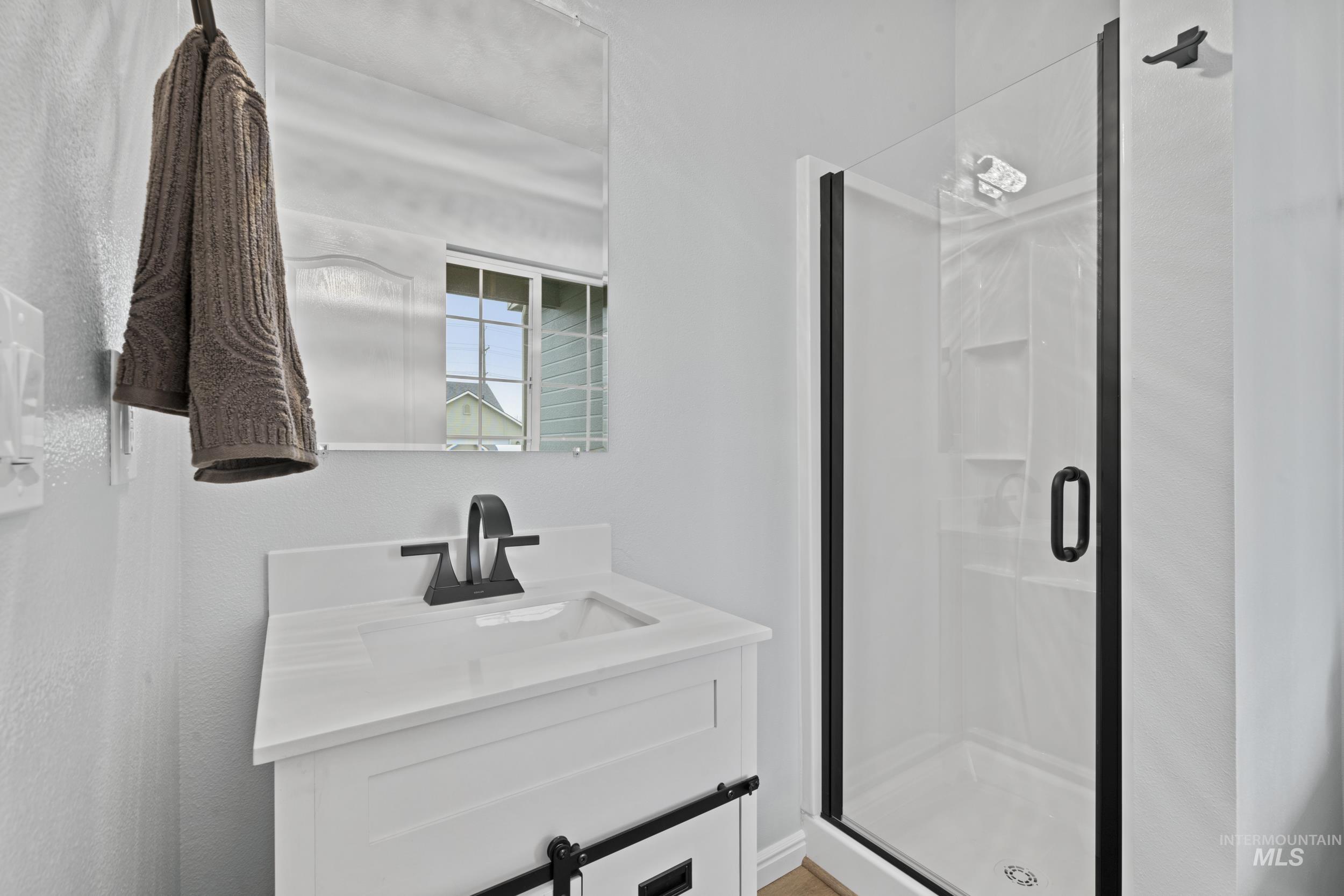 2257 W Pebblestone St, Meridian, Idaho 83646-8229, 4 Bedrooms, 3 Bathrooms, Residential For Sale, Price $605,700,MLS 98976924