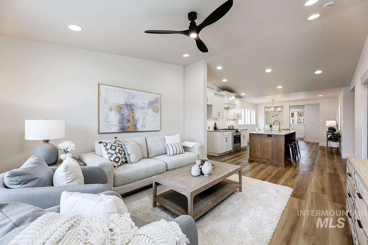 7015 S Skybreak Lane, Meridian, Idaho 83642, 3 Bedrooms, 2 Bathrooms, Residential For Sale, Price $489,000,MLS 98976925