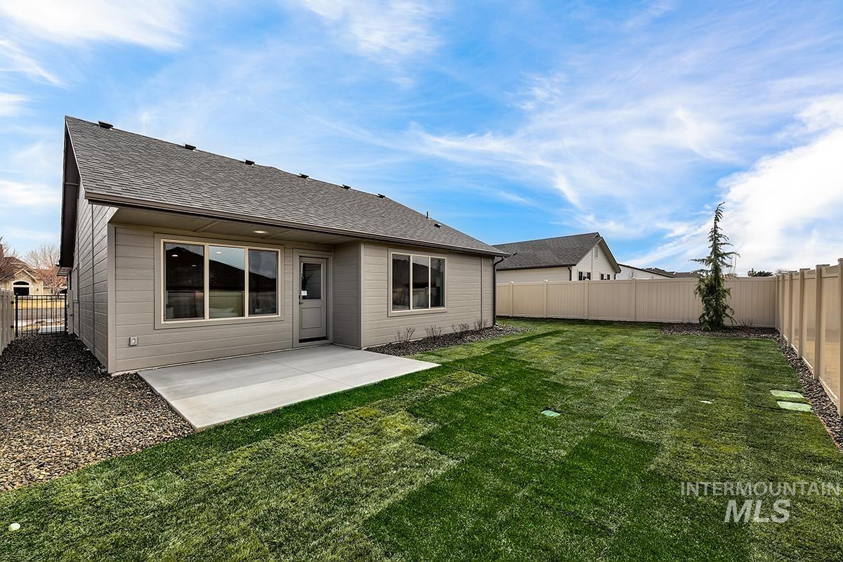 7015 S Skybreak Lane, Meridian, Idaho 83642, 3 Bedrooms, 2 Bathrooms, Residential For Sale, Price $489,000,MLS 98976925