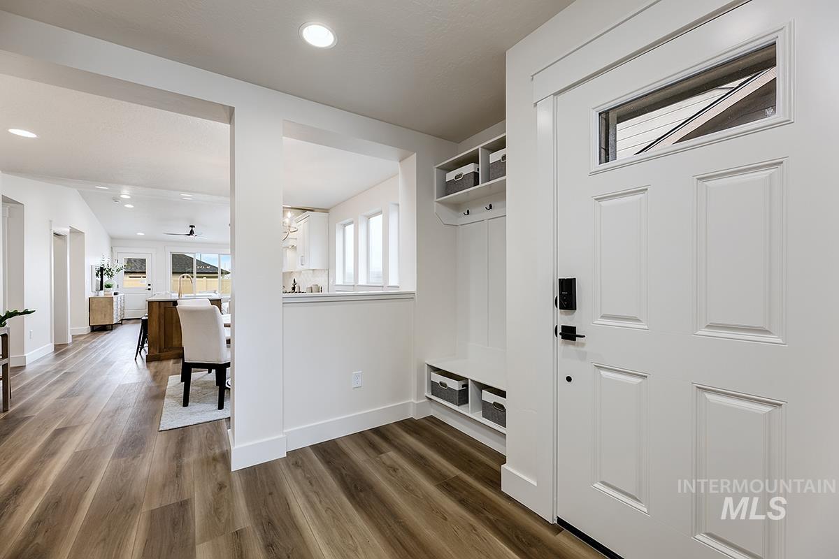 7015 S Skybreak Lane, Meridian, Idaho 83642, 3 Bedrooms, 2 Bathrooms, Residential For Sale, Price $489,000,MLS 98976925