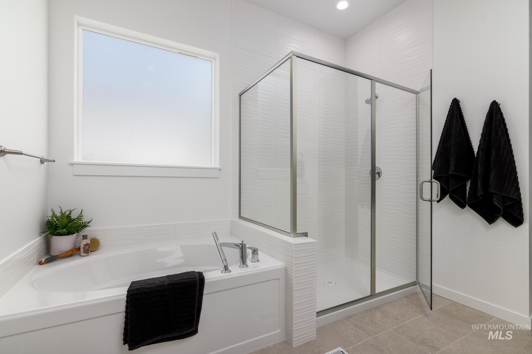 9032 W Moonglade St, Star, Idaho 83669, 4 Bedrooms, 3.5 Bathrooms, Residential For Sale, Price $759,000,MLS 98976927