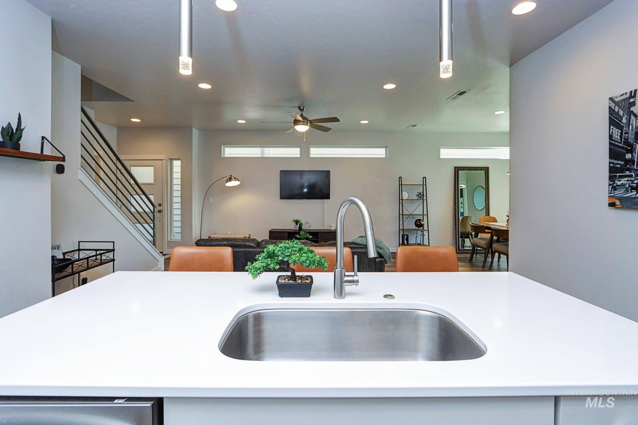 783 Bissett St., Meridian, Idaho 83642-256, 3 Bedrooms, 2.5 Bathrooms, Residential For Sale, Price $540,000,MLS 98976928